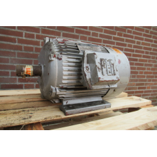 .5,5 KW  2900 RPM  Asmaat 38 mm. Used.